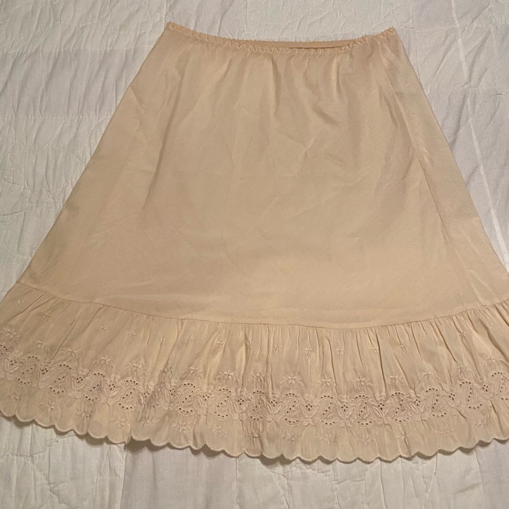 VINTAGE LINDSEY ROSCOE slip from Saks Fifth Avenue. Size small
